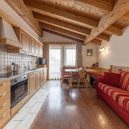 Residence Adler サン・マルティーノ・ディ・カストロッツァ エクステリア 写真